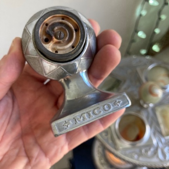 Vintage Smoking Stand with Light-up Base - Picture 6 of 9